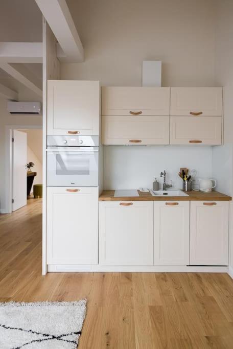 Charming Apartment In Perfect Location Краков Экстерьер фото